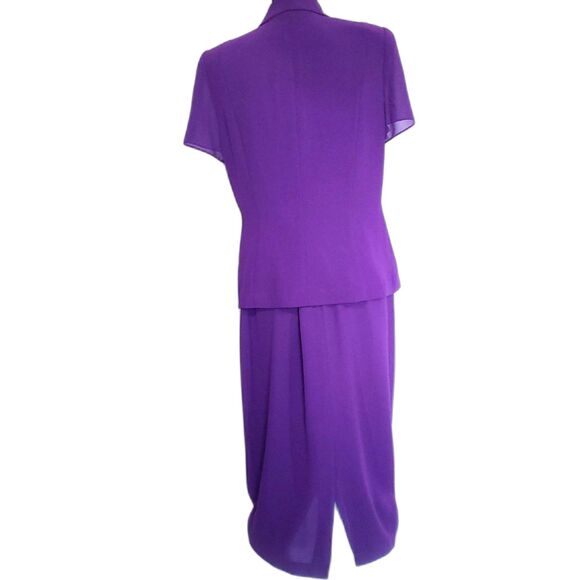 Danny & Nicole Purple Crepe V-neck Flutter Sleeves 2 pc. Skirt Suit Size 12P - Picture 6 of 10